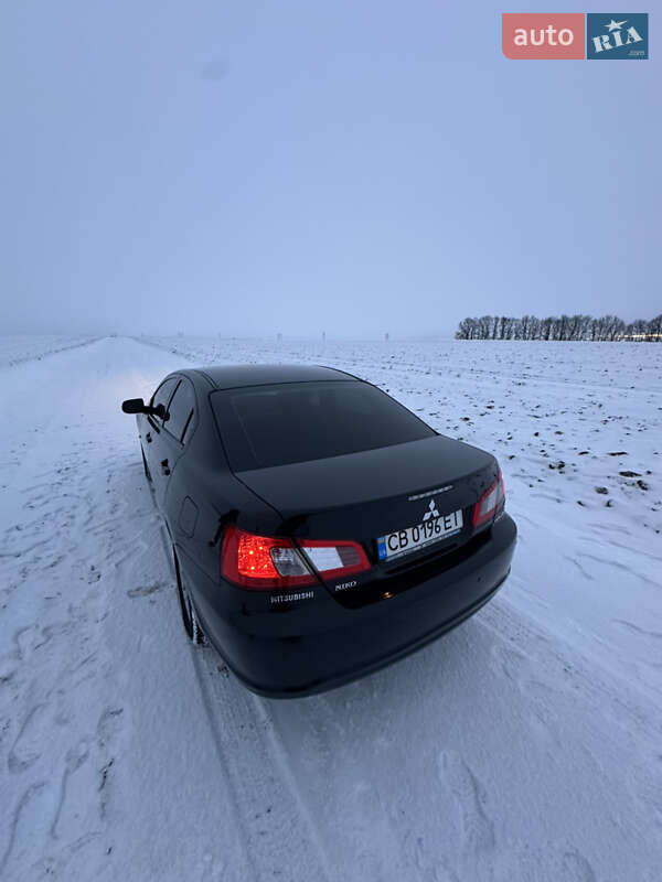 Седан Mitsubishi Galant 2009 в Бобровиці