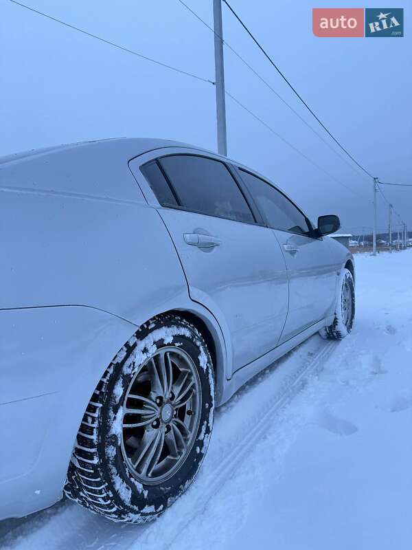 Седан Mitsubishi Galant 2007 в Вышгороде