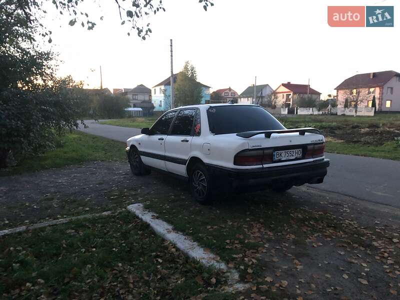 Mitsubishi Galant 1988