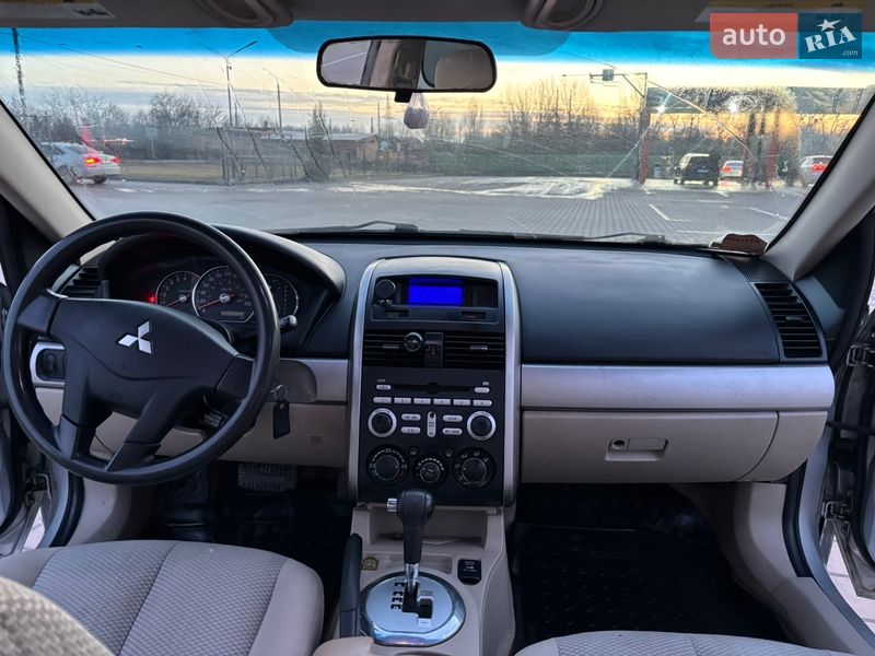 Седан Mitsubishi Galant 2007 в Виннице
