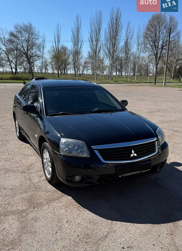 Mitsubishi Galant