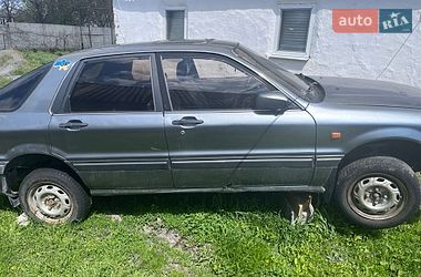 Лифтбек Mitsubishi Galant 1989 в Днепре