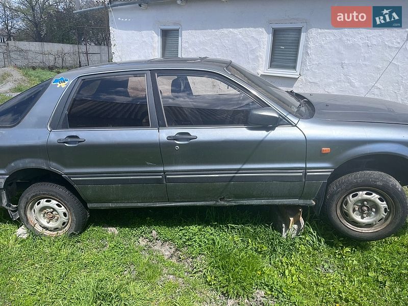 Mitsubishi Galant 1989