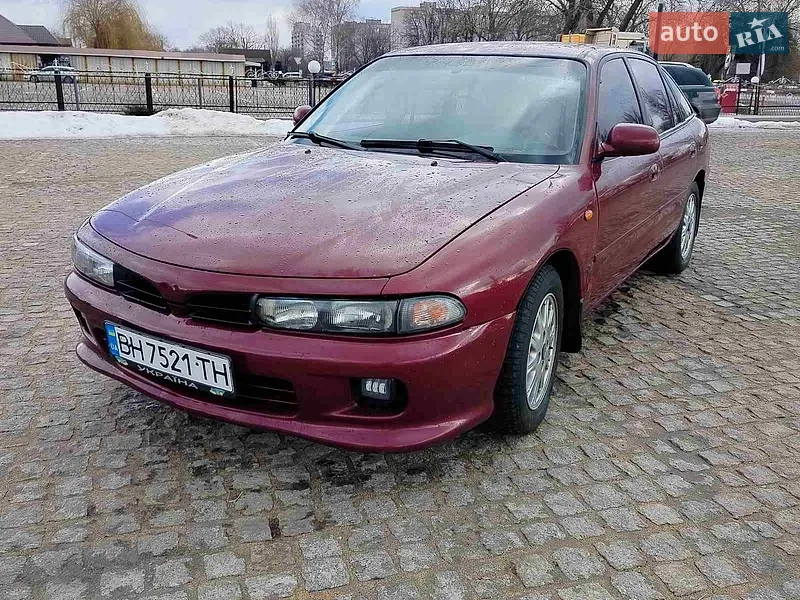 Mitsubishi Galant