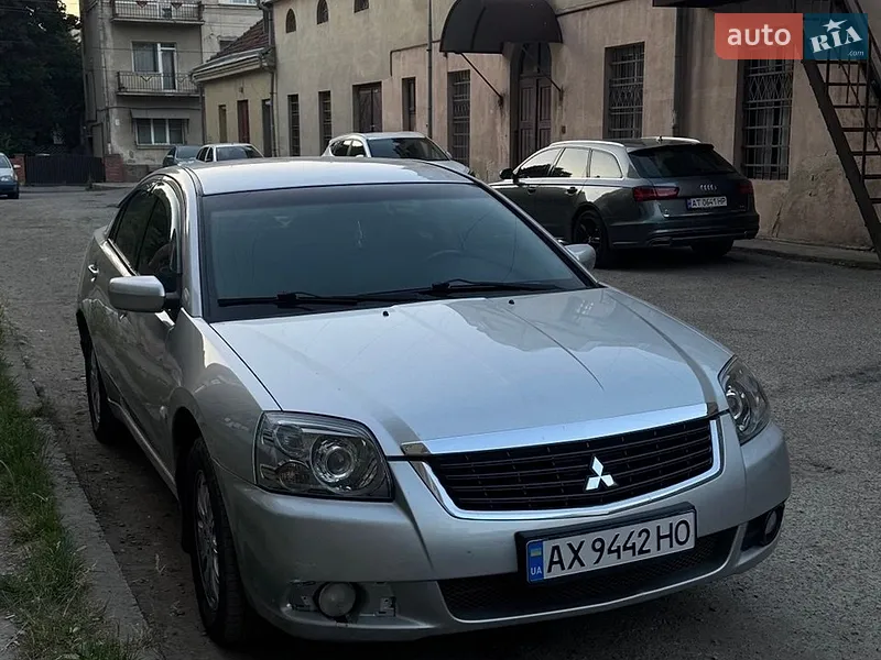 Mitsubishi Galant