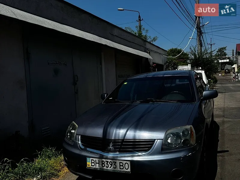 Mitsubishi Galant