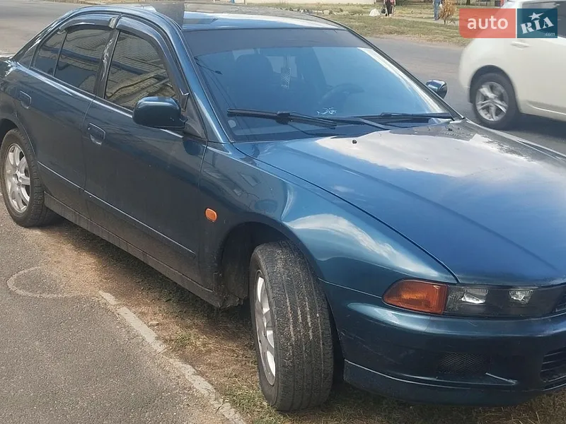 Mitsubishi Galant