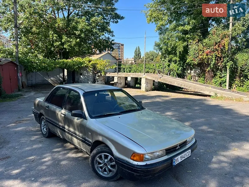 Mitsubishi Galant 1989