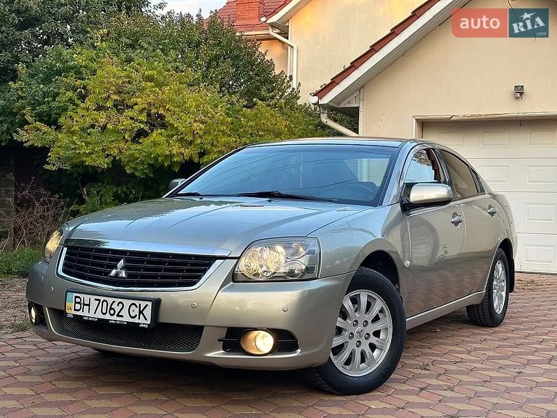 Mitsubishi Galant