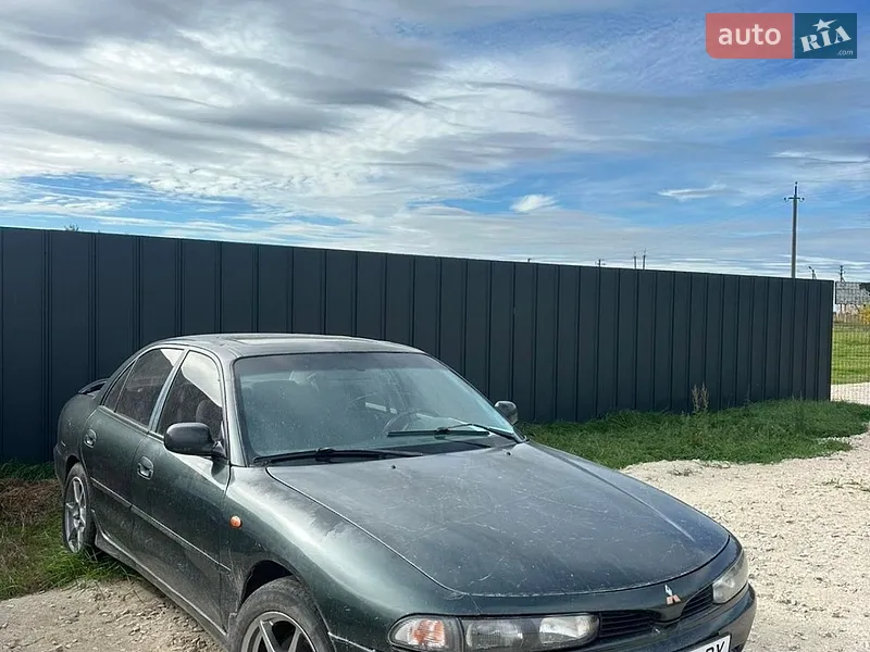 Mitsubishi Galant