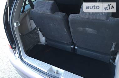  Mitsubishi Grandis 2005 в 