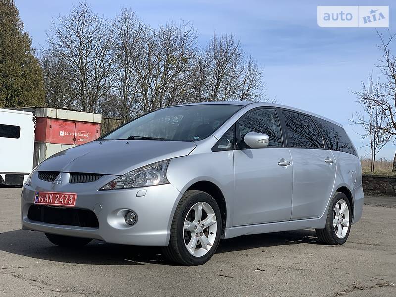 Минивэн Mitsubishi Grandis 2008 в Ровно фото 17 Минивэн Mitsubishi Grandis 2008 в Ровно