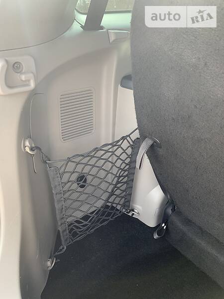 Минивэн Mitsubishi Grandis 2008 в Ровно фото 35 Минивэн Mitsubishi Grandis 2008 в Ровно