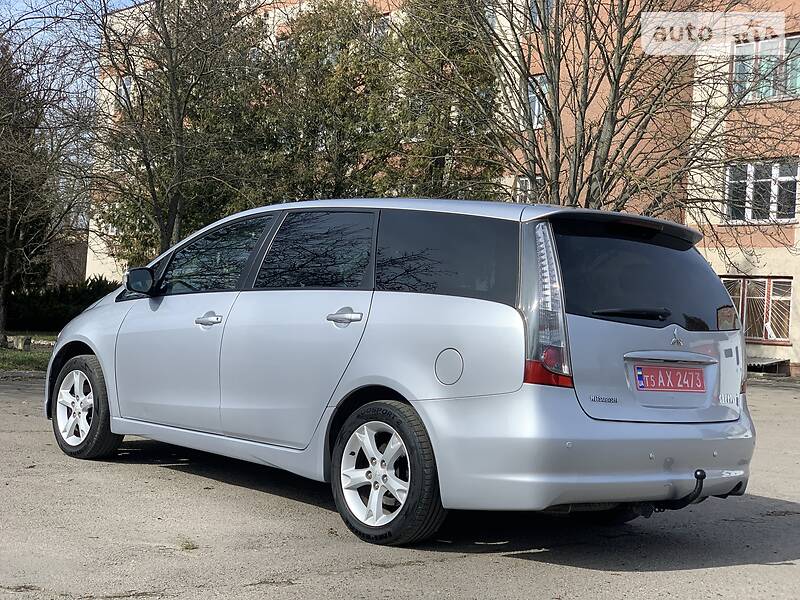 Минивэн Mitsubishi Grandis 2008 в Ровно фото 45 Минивэн Mitsubishi Grandis 2008 в Ровно