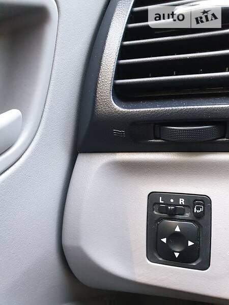 Мінівен Mitsubishi Grandis 2005 в Харкові