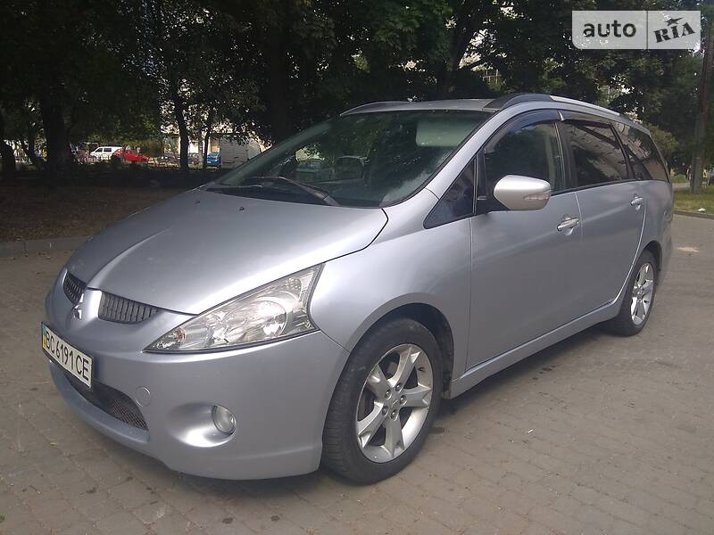 Mitsubishi grandis 2007