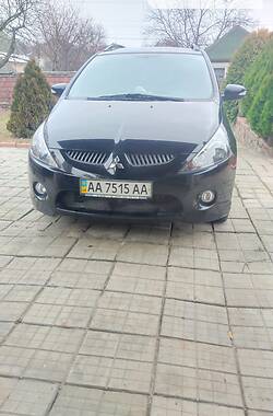 Минивэн Mitsubishi Grandis 2006 в 