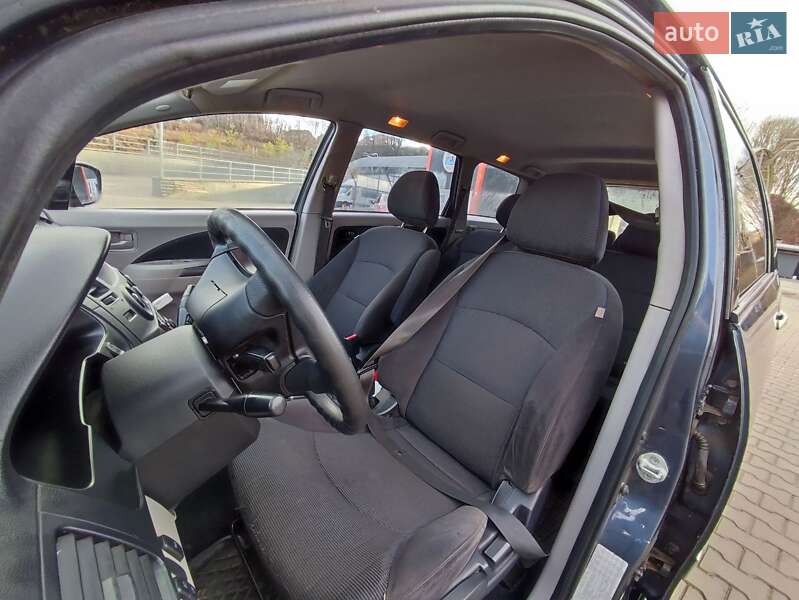 Минивэн Mitsubishi Grandis 2007 в Черновцах