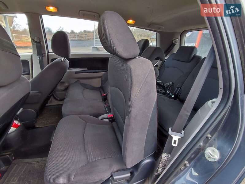 Минивэн Mitsubishi Grandis 2007 в Черновцах