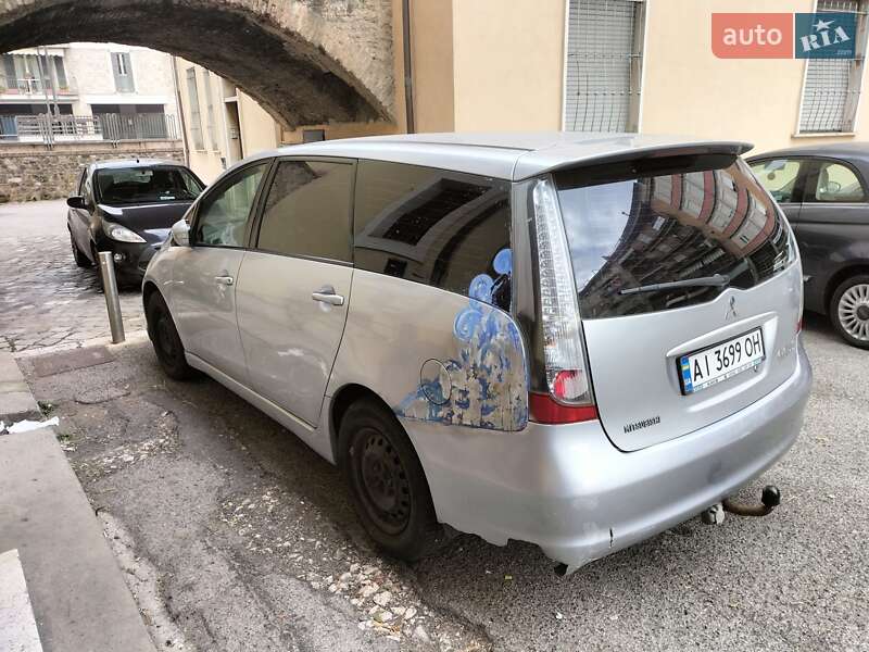Минивэн Mitsubishi Grandis 2009 в Ирпене фото 4 Минивэн Mitsubishi Grandis 2009 в Ирпене