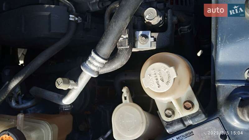 Минивэн Mitsubishi Grandis 2006 в Житомире