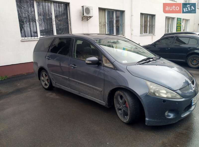 Минивэн Mitsubishi Grandis 2005 в Виннице