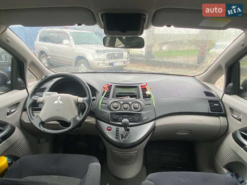 Минивэн Mitsubishi Grandis 2006 в Одессе
