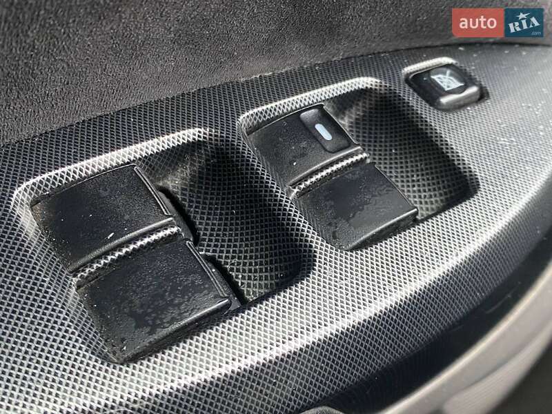 Минивэн Mitsubishi Grandis 2006 в Одессе