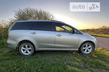 Минивэн Mitsubishi Grandis 2008 в 