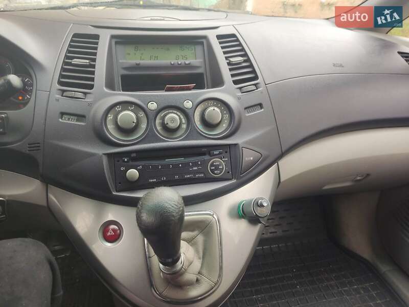 Минивэн Mitsubishi Grandis 2004 в Жмеринке