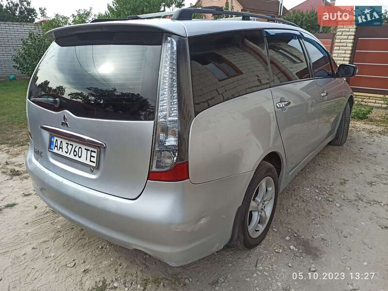 Минивэн Mitsubishi Grandis 2007 в Киеве
