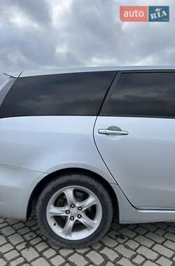 Мінівен Mitsubishi Grandis 2006 в 