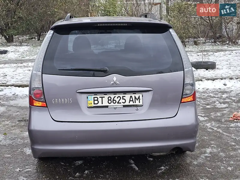 Mitsubishi Grandis