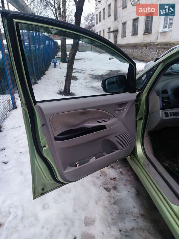 Мінівен Mitsubishi Grandis 2004 в Конотопі