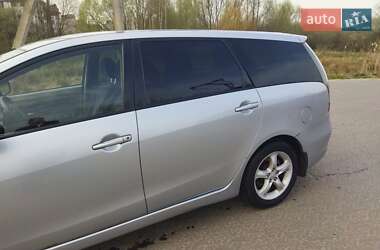 Минивэн Mitsubishi Grandis 2006 в 