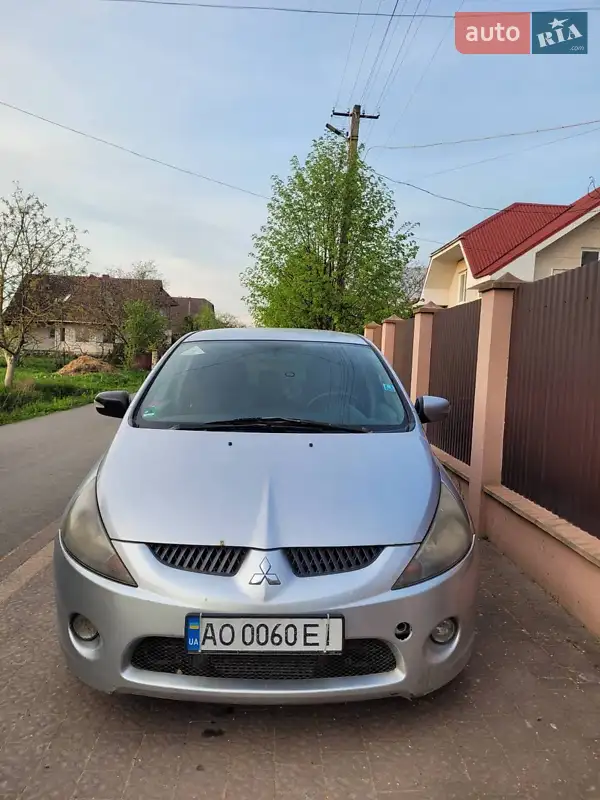 Mitsubishi Grandis