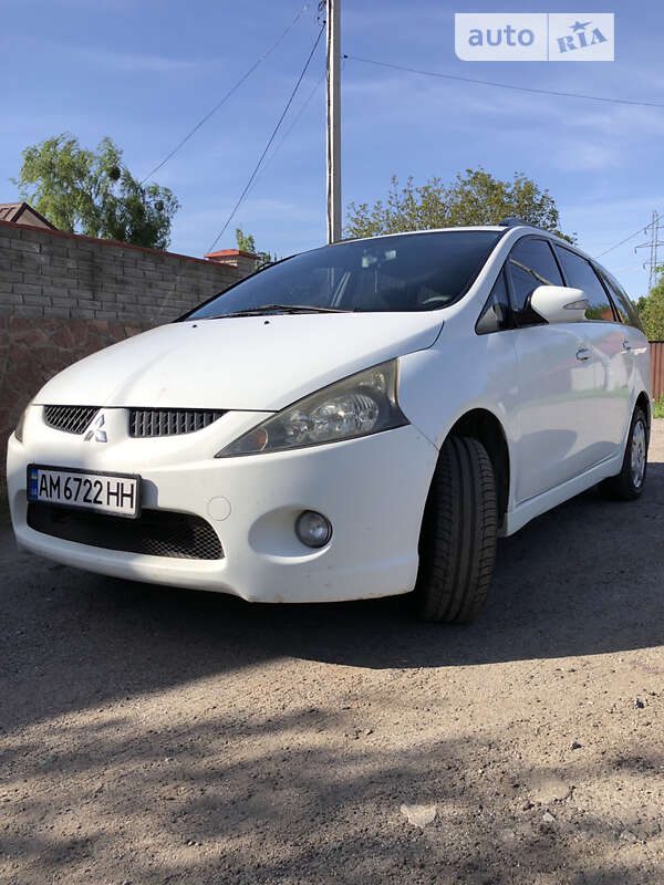 Минивэн Mitsubishi Grandis 2004 в Житомире