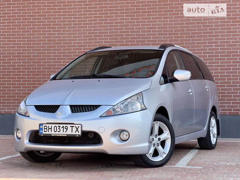 Mitsubishi Grandis 2008