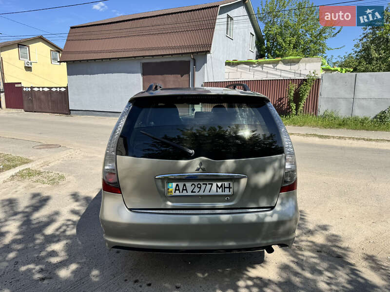 Минивэн Mitsubishi Grandis 2007 в Киеве