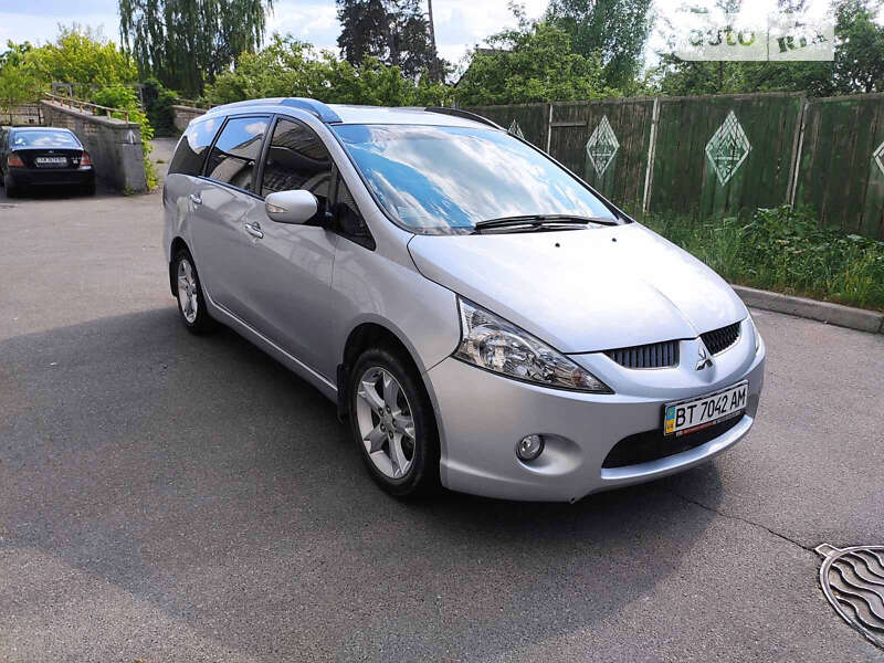 Минивэн Mitsubishi Grandis 2008 в Киеве