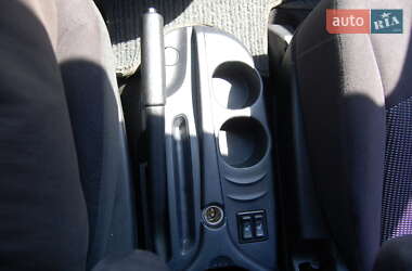 Минивэн Mitsubishi Grandis 2008 в 