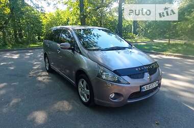 Мінівен Mitsubishi Grandis 2004 в Києві