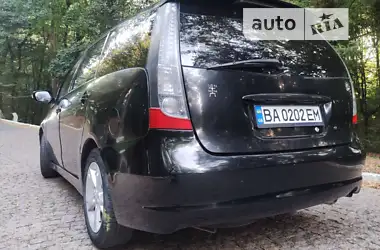 Mitsubishi Grandis 2005