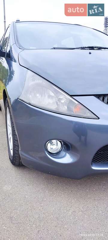 Минивэн Mitsubishi Grandis 2006 в Ивано-Франковске