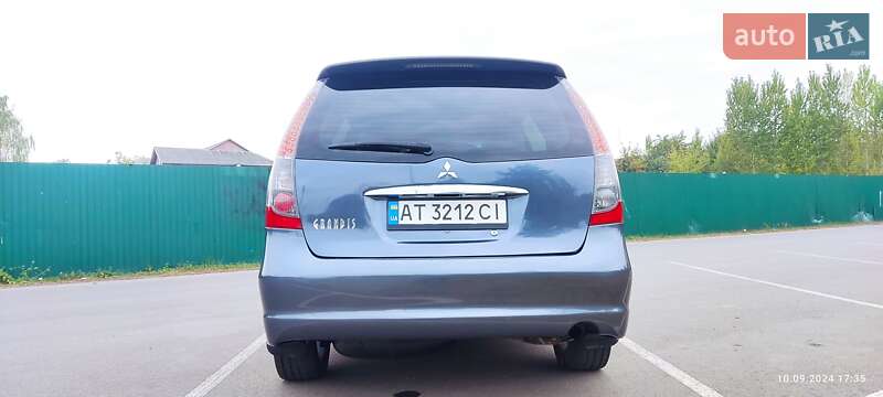 Минивэн Mitsubishi Grandis 2006 в Ивано-Франковске