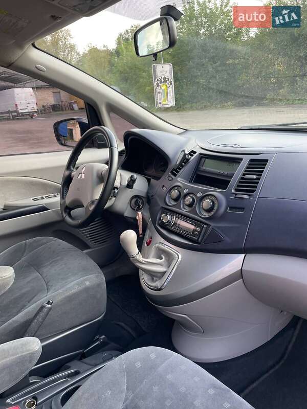 Минивэн Mitsubishi Grandis 2004 в Бродах