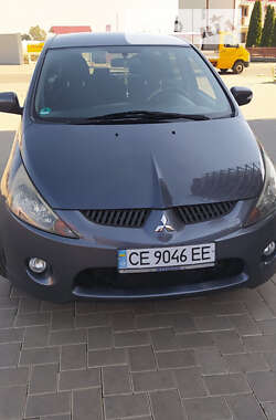 Минивэн Mitsubishi Grandis 2006 в Новоселице