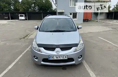 Mitsubishi Grandis 2004