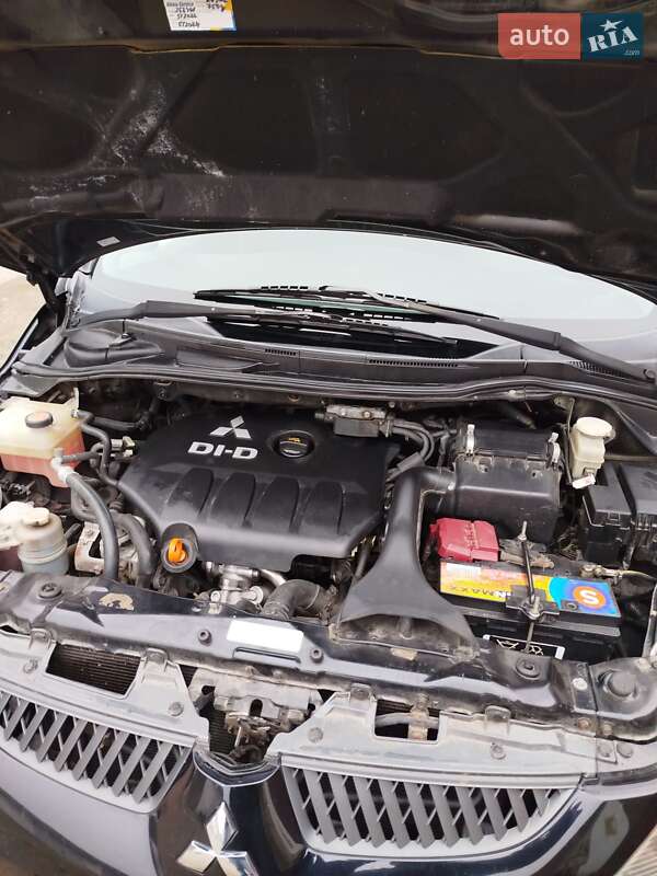 Мінівен Mitsubishi Grandis 2006 в Івано-Франківську