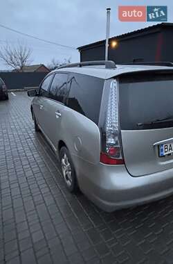 Минивэн Mitsubishi Grandis 2007 в 